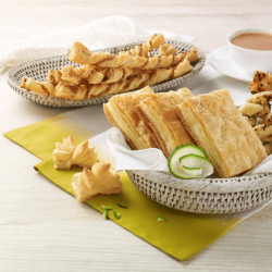 Crisper puffs & kharis Crisper puffs & kharis